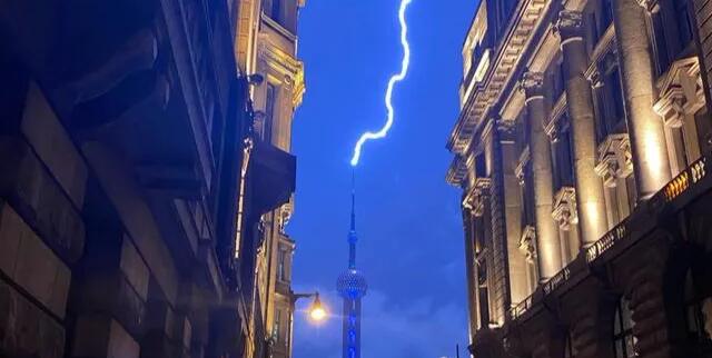 时博在线登录防雷解析上海东方明珠“接闪”
